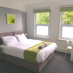 Amazing 2 Bed Apartment London